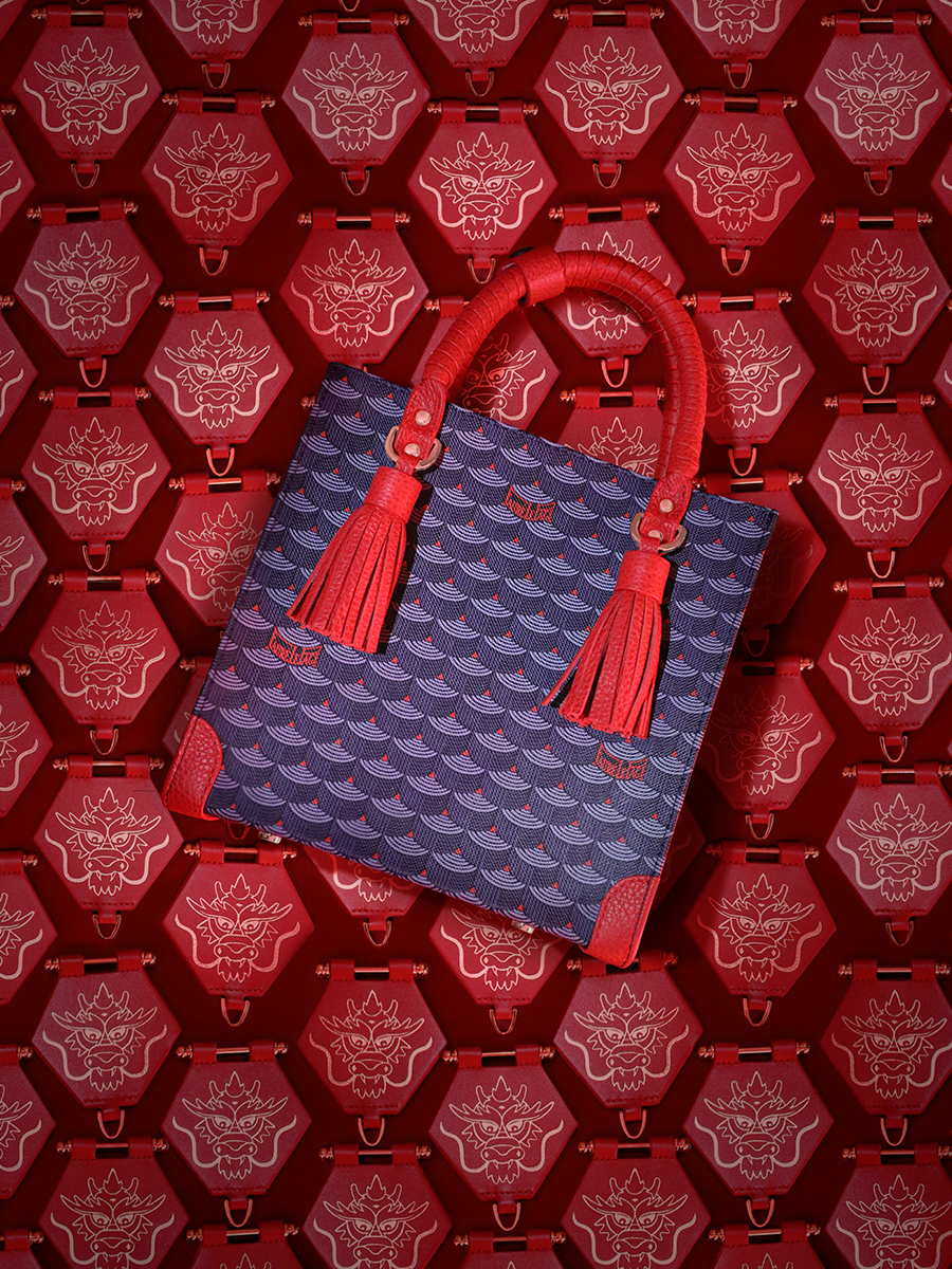 TAKE IT EASY<br> DRAGON SCALE