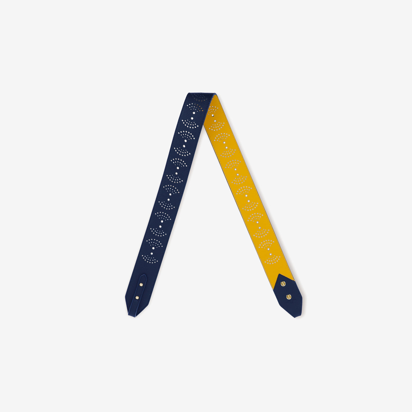 حزام كتف مثقوب بقشور