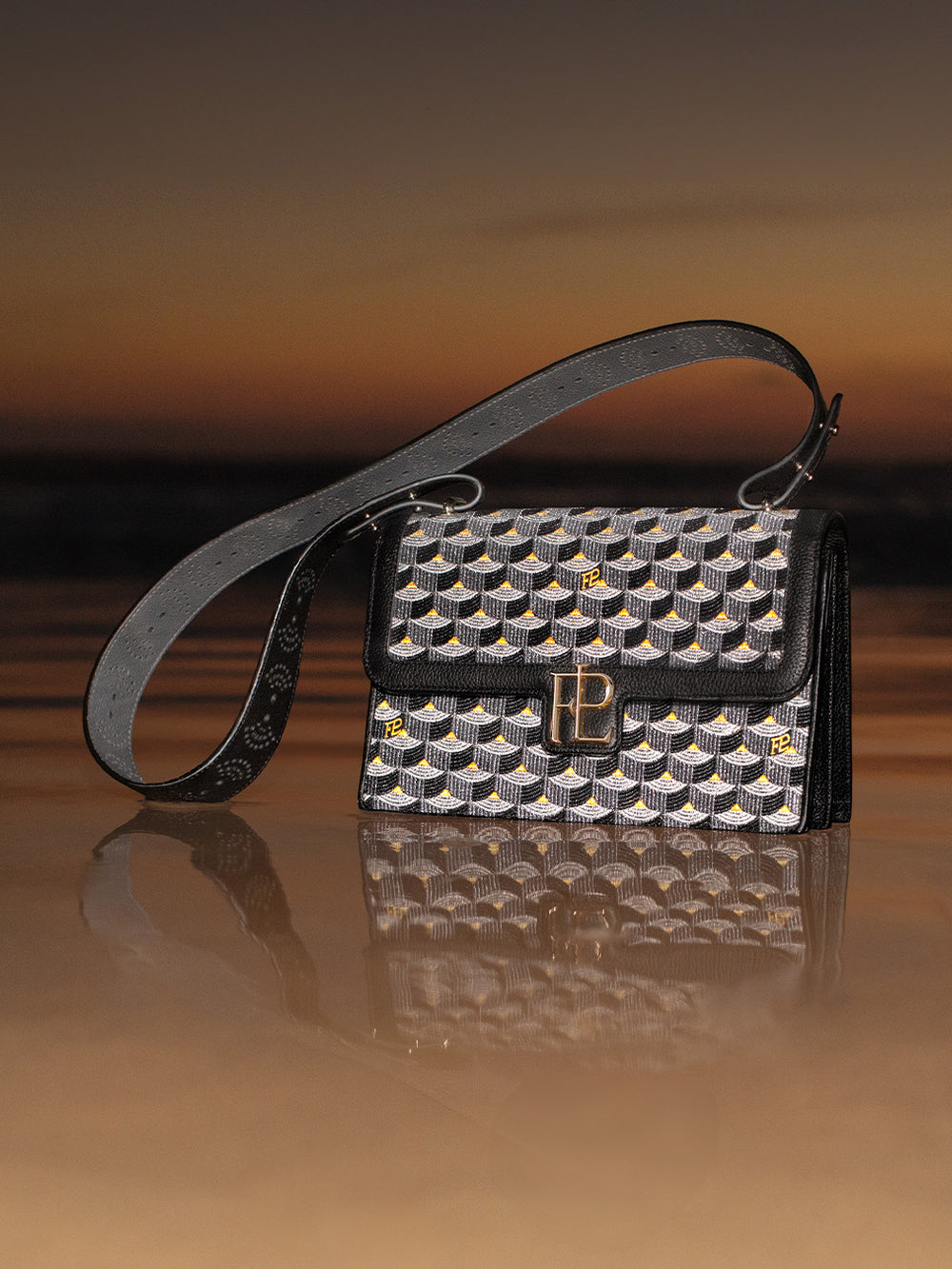 LADIES FIRST SAGA SPARK