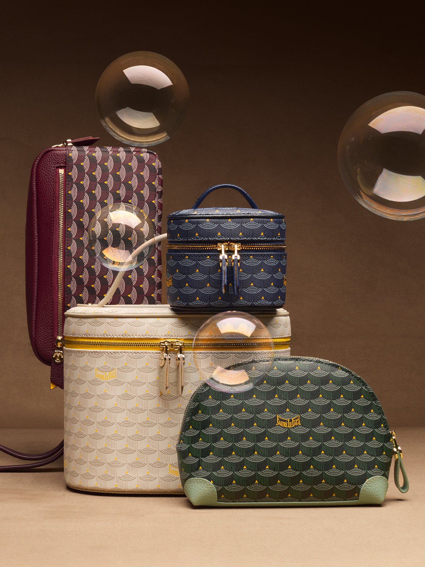 POCHETTES & SMALL LEATHER GOODS