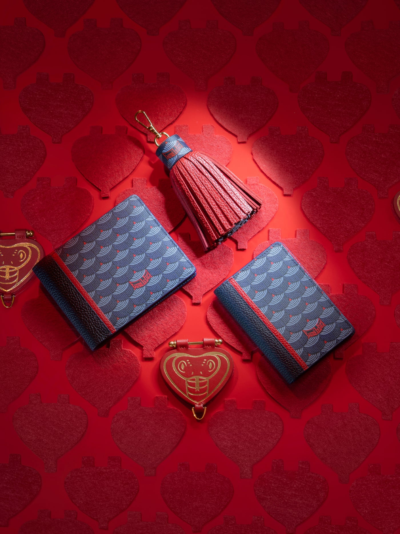 POCKET & 6CC WALLETS<br>SNAKE CHARMER