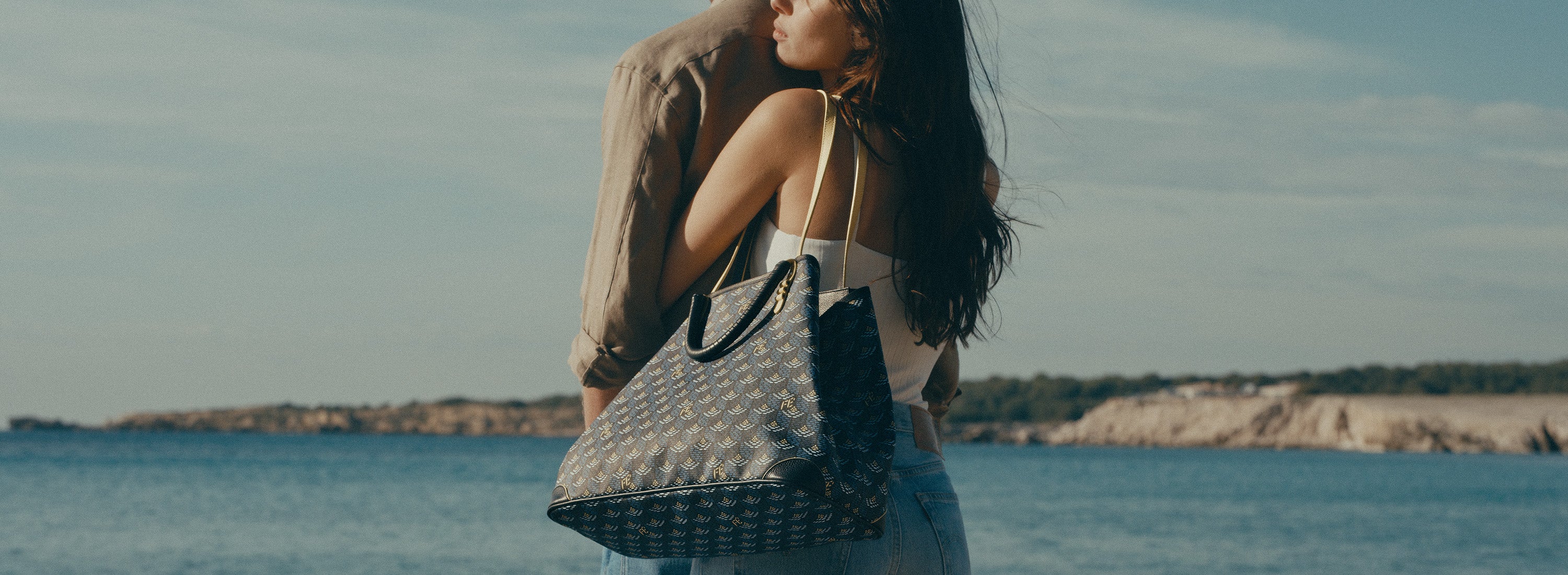 Daily Battle Zip 27 Tote Bag | Fauré Le Page