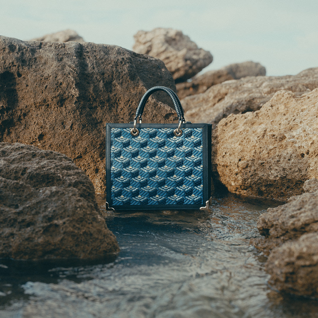 Daily Battle 41 Tote Bag | Fauré Le Page
