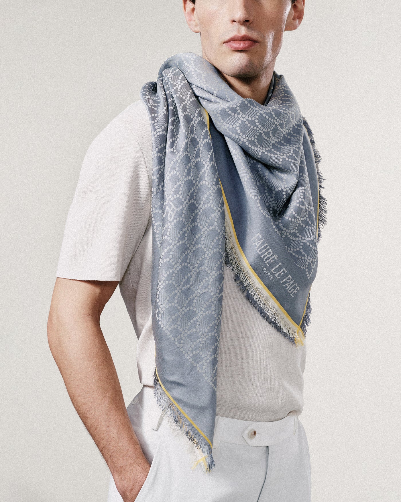 ARMURE SHAWL