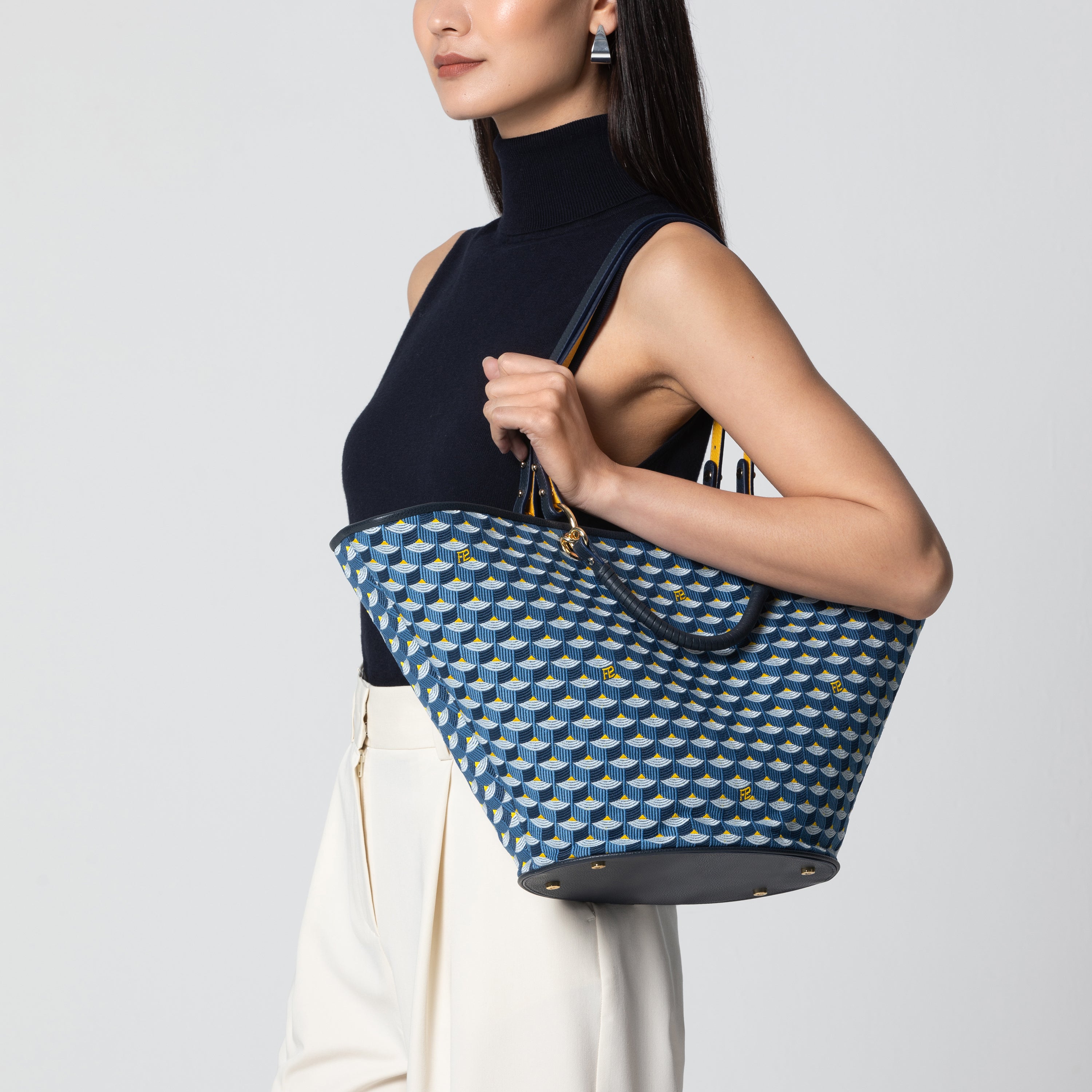 Faure le page tote store
