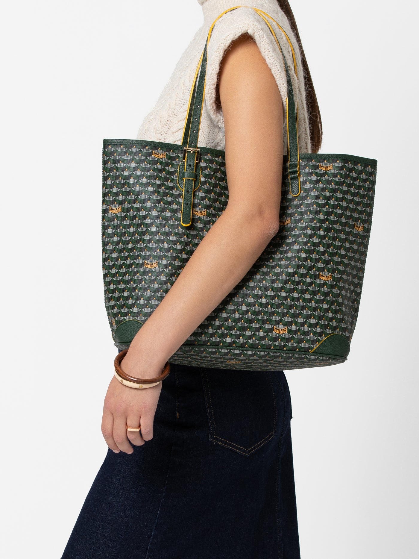 TOTE BAGS
