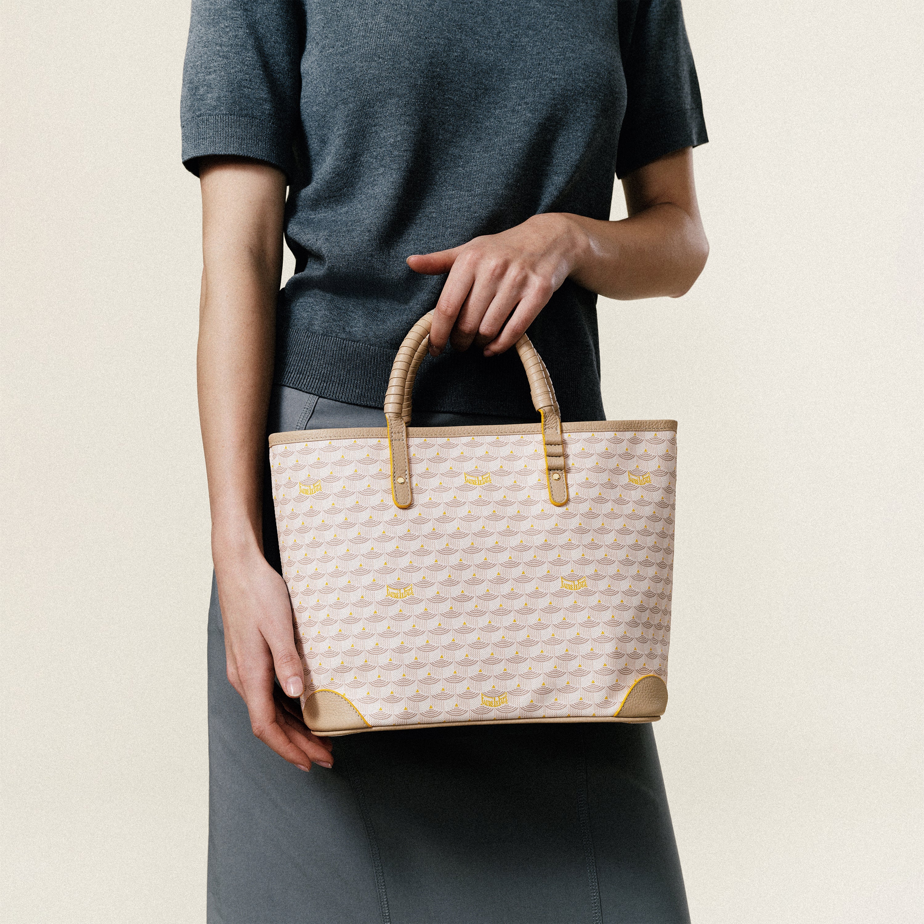 Double Battle 27 Tote Bag | Fauré Le Page
