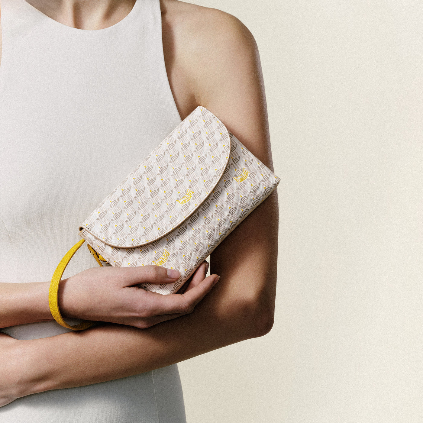 Faurever Envelope Pouch