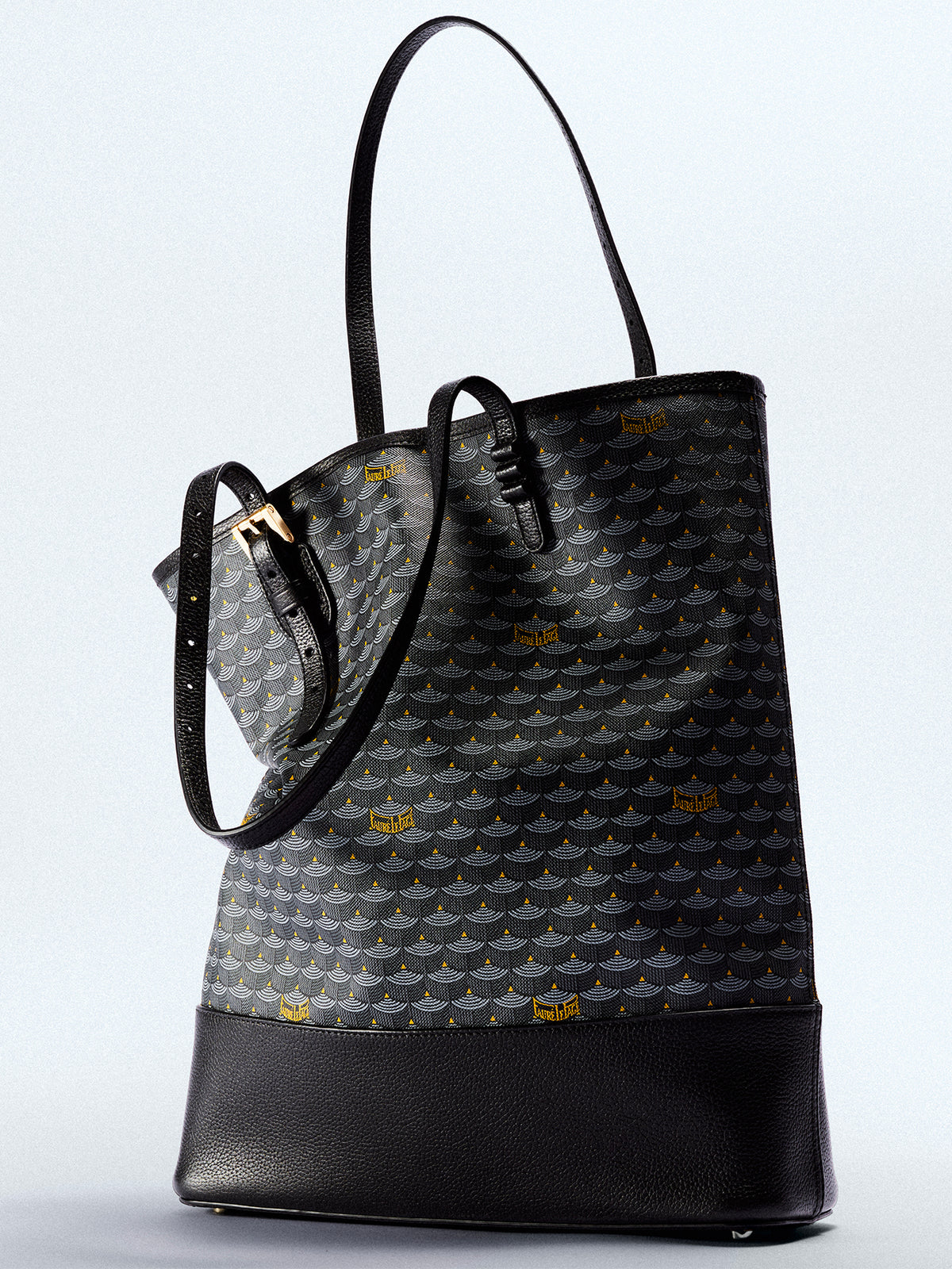 TOTE BAGS